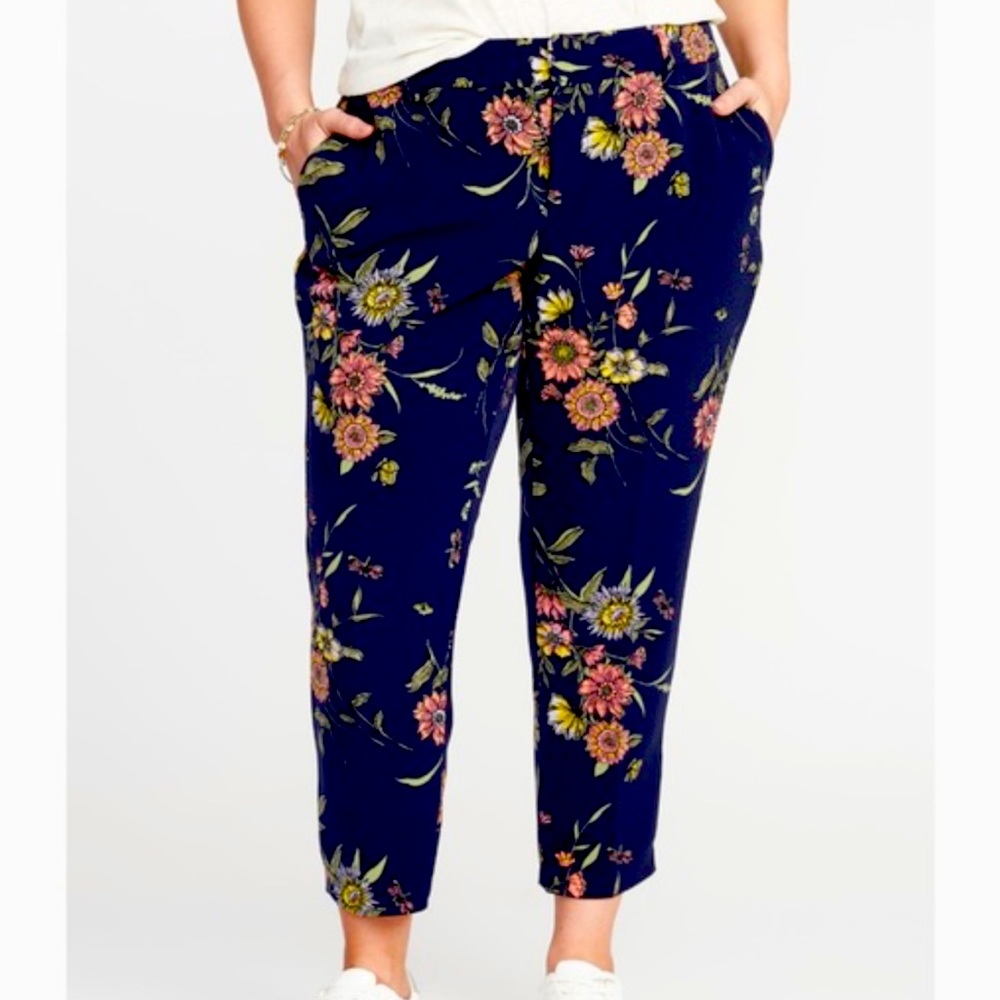 Worn once! Harper pants ON in rare 20 tall floral print